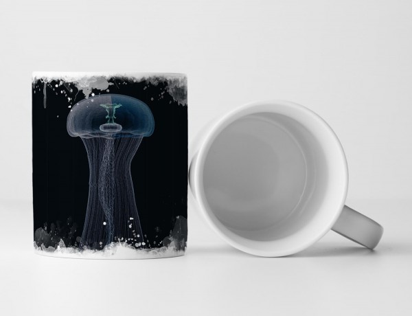 Paul Sinus Art Tasse Geschenk Illustration – Zarte transparente Qualle in der Dunkelheit