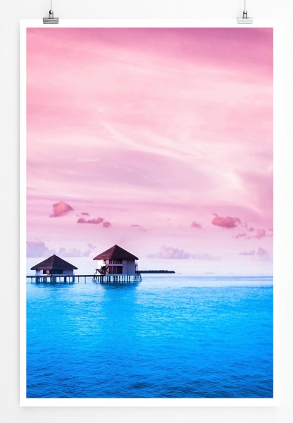 Paul Sinus Art Künstlerische Fotografie 60x90cm Poster Drei Bungalows im Meer bei rosa Himmel