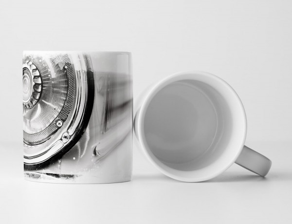 Paul Sinus Art Tasse Geschenk Künstlerische Fotografie – Fokussiertes Frontlicht eines Oldtimers