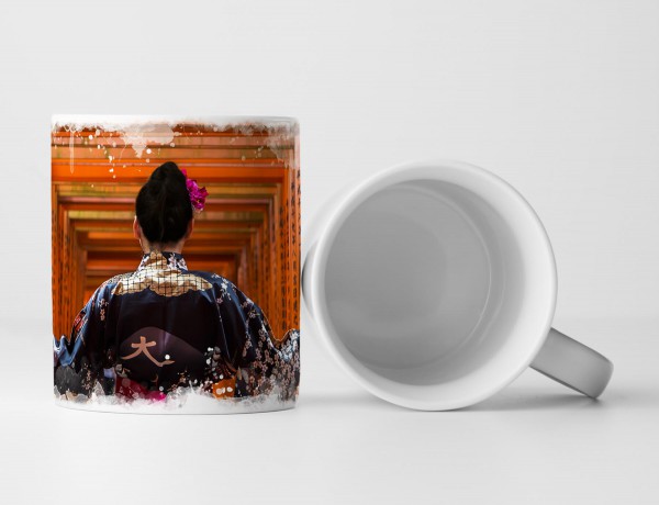 Paul Sinus Art Tasse Geschenk Fotografie – Frau läuft durch Fushimi Inari Schrein