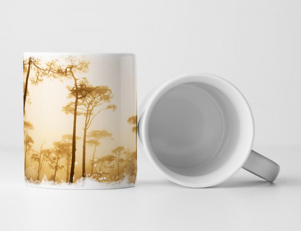 Paul Sinus Art Tasse Geschenk Landschaftsfotografie – Pinienwald im Nebel Thailand