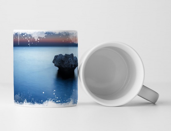 Paul Sinus Art Tasse Geschenk Landschaftsfotografie – Einsamer Fels im ruhigen Meer