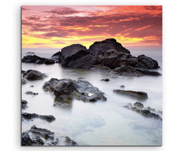 Paul Sinus Art Landschaftsfotografie – Felsen in der Gischt auf Leinwand