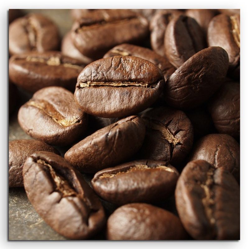 Food-Fotografie – Geröstete braune Kaffeebohnen auf Leinwand