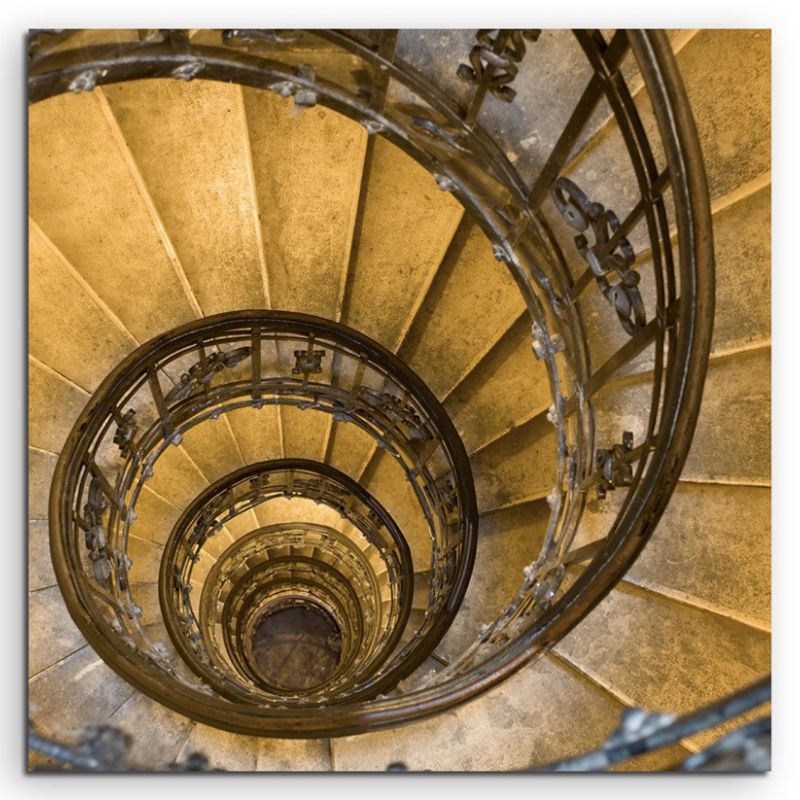 Architekturfotografie – Nostaligische Wendeltreppe  auf Leinwand