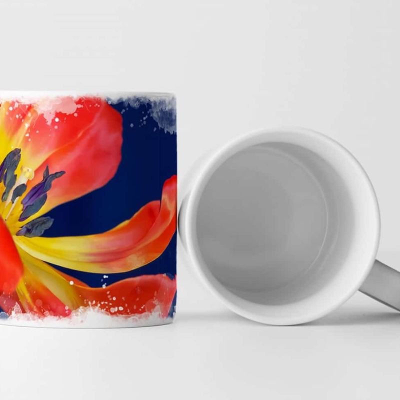 Tasse Geschenk Naturfotografie – Rote Tulpe mit blauem Hintergrund