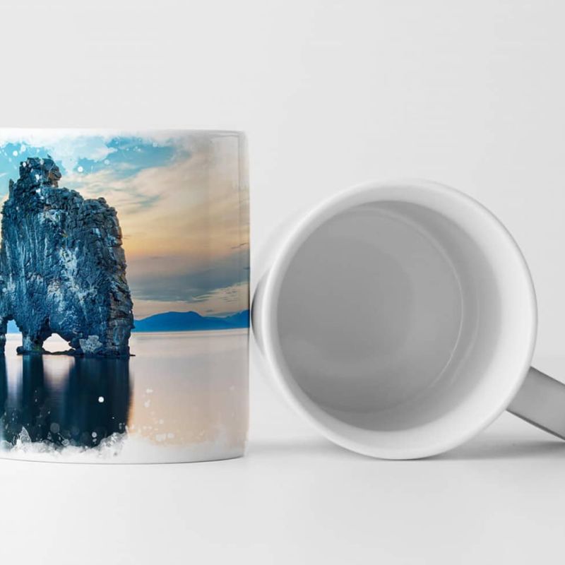 Tasse Geschenk Landschaftsfotografie – Markanter Felsen Hvitserkur Island