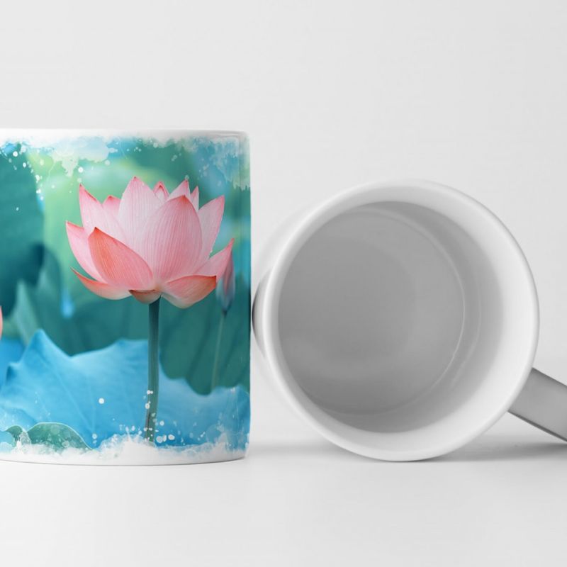 Tasse Geschenk bühender Lotus auf dem Wasser