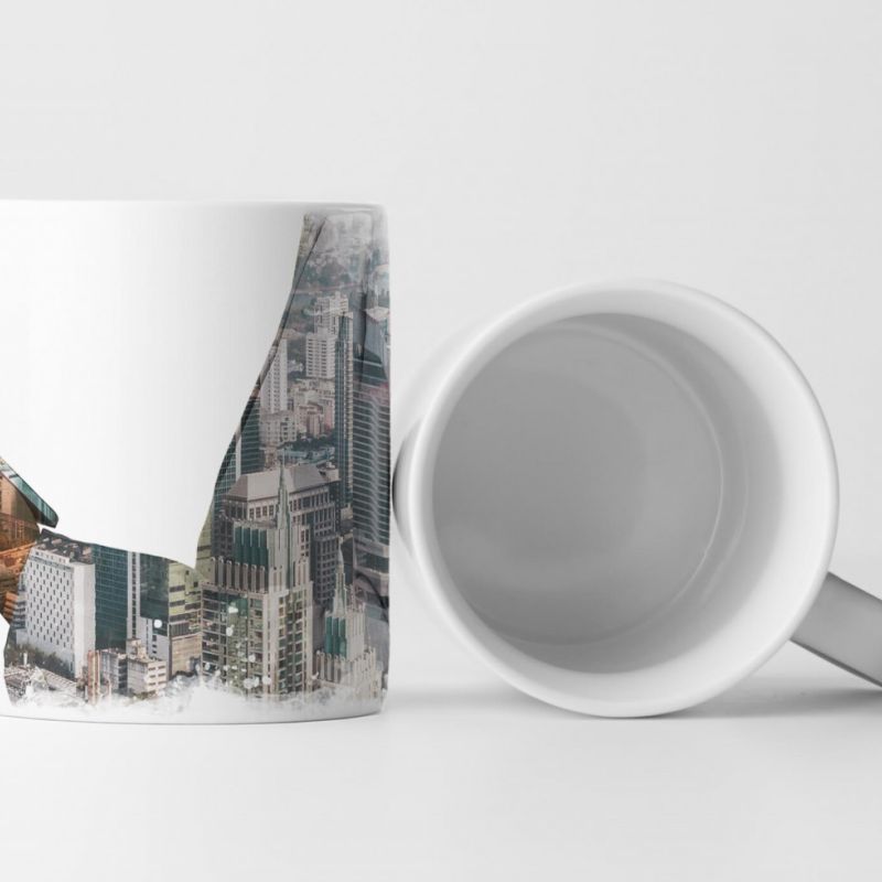 Tasse Geschenk Abstrakte Fotografie – Doppelte Aufnahme eines Businessmannes und einer Stadt