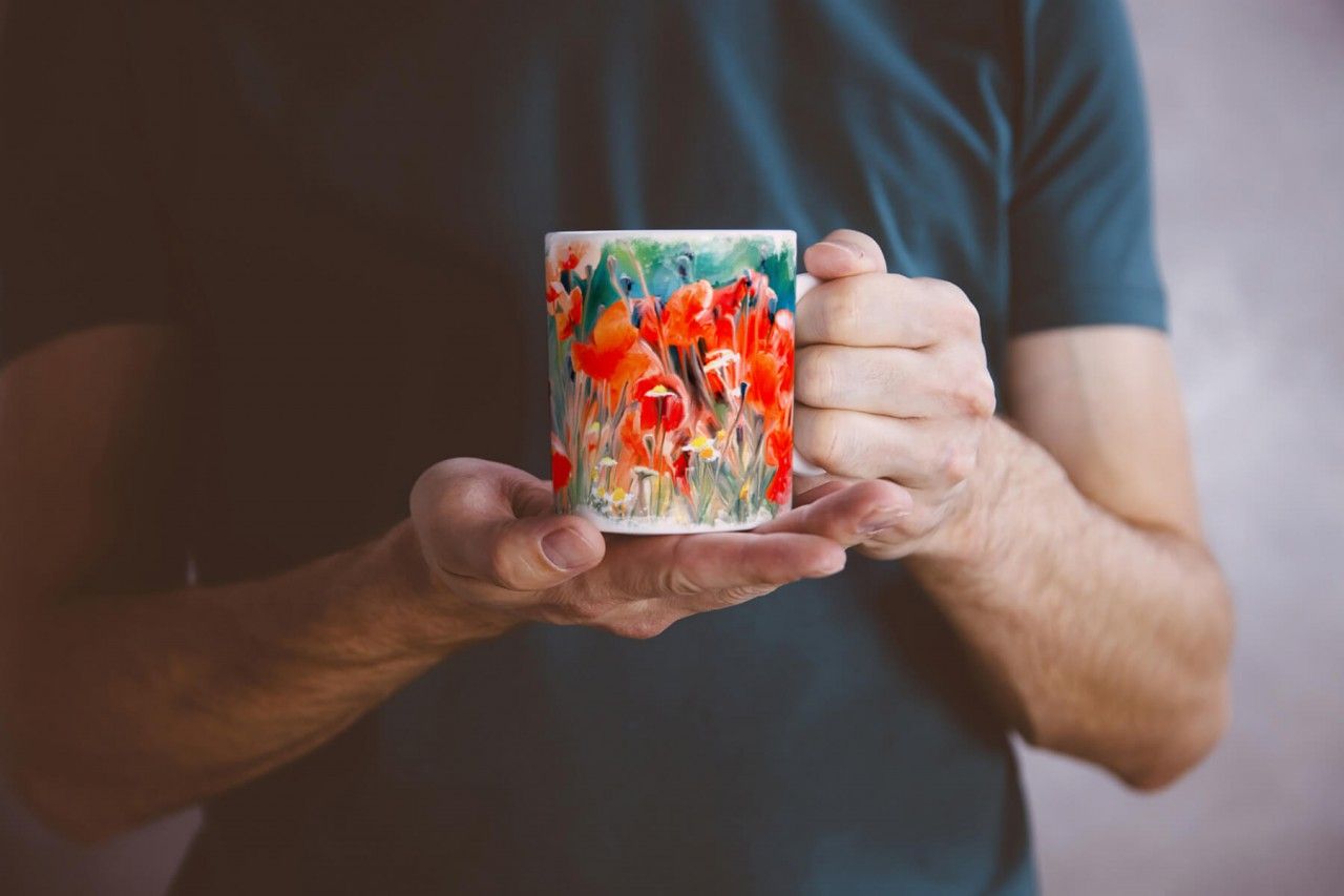 Tasse Geschenk  Abstrakte geometrische Blüte, Tasse Geschenk  Frühlingsblumen – Nahaufnahme, Tasse Geschenk  Macro Fotografie Rosenblüte, Tasse Geschenk  Naturfotografie – rosafarbene Frühlingsblüten, Tasse Geschenk Abstrakte Blumen in Goldtönen, Tasse Geschenk abstrakte weiße Blüte, Tasse Geschenk Bild – Farbenfrohes Mädchen mit Blumen und Schmetterling, Tasse Geschenk Bild der Venus mit Mohnblütentränen, Tasse Geschenk Bild von roten Mohnblumen im Feld, Tasse Geschenk Blaue Blumen, Tasse Geschenk Blumenkunst – lila und blau, Tasse Geschenk Blüte in grün und pink, Tasse Geschenk blüten ähnliches Muster, Strahlenmuster; grau, purpur, grün, Tasse Geschenk Blütenähnliche Struktur, Blautöne, Tasse Geschenk Blütenbild – Nahaufnahme in pink, Tasse Geschenk Blütenblätter mit Wassertropfen, Tasse Geschenk Blütenfotografie – Chrysanthemen auf leuchtendem Untergrund, Tasse Geschenk Blütenknospen – Nahaufnahme, Tasse Geschenk Dahlie Fotografie der Blüte, Tasse Geschenk Digitale Grafik – Blüten in Tautropfen, Tasse Geschenk Digitale Grafik – Geometrische Blüte, Tasse Geschenk Digitale Grafik – Orange Blüten in spiegelnden Tropfen, Tasse Geschenk Digitale Grafik – Zarte Blüten im Nebel, Tasse Geschenk Foto Collage – Space Blumen, Tasse Geschenk Fotografie – Frühlingsblüten und blauer Himmel, Tasse Geschenk Fotografie – Leuchtende Lotusblüte, Tasse Geschenk Fotografie – Wassertropfen auf Pusteblumenschirmchen, Tasse Geschenk Fotografie Blüte Nahaufnahme Macro, Tasse Geschenk Fotografie rote Blüte, Tasse Geschenk Fritillaria Meleagris Blüte – Fotografie, Tasse Geschenk Frühlingserwachen – Kirschblütenzweig, Tasse Geschenk Fuchsia Blüte – Nahaufnahme, Tasse Geschenk Gelbe Blüte – Makro, Tasse Geschenk Gelbe Blüte mit Wassertropfen, Tasse Geschenk Gelbe Blüten einer Sommerwiese, Tasse Geschenk Gelbe Blüten im Garten, Tasse Geschenk gelbes Rapsblütenfeld – Unscharf, Tasse Geschenk Gerberablumen – lila violett blau, Tasse Geschenk Grüner Kolibri fliegt zur roten Blüte, Tasse Geschenk Hellblaue Nahaufnahme einer Rosenblüte, Tasse Geschenk Irisblüte – Makroaufnahme Unscharf, Tasse Geschenk Kamillenblüte im Sonnenlicht, Tasse Geschenk Kirschblüte, Tasse Geschenk Koi Karpfen Teich mit Kirschblüten, Tasse Geschenk kornblumenblau, antikweiße Abstraktion + gelbe Elemente, Tasse Geschenk kornblumenblaue Grundierung; weiß,grün,orange Flächen;schwarzes Kreuz, Tasse Geschenk Künstlerische Fotografie – Lachsfarbene Blüte mit Tautropfen, Tasse Geschenk Künstlerische Fotografie – Lila Blütenkelche, Tasse Geschenk Künstlerische Fotografie – Pinke Blumen in einer türkisen Vase, Tasse Geschenk Künstlerische Fotografie – Rote Rose mit Blütenblättern, Tasse Geschenk Künstlerische Fotografie – Weiße zarte Blütenblätter, Tasse Geschenk Künstlerische Fotografie – Zarte Blüten im Frühling, Tasse Geschenk Landschaftsfotografie – Blumenwiese in den Bergen Ukraine, Tasse Geschenk Landschaftsfotografie – Buntes Blumenfeld mit Heißluftballon, Tasse Geschenk Landschaftsfotografie – Grünes Hochland mit Blumenwiese Pyrenäen, Tasse Geschenk Landschaftsfotografie – Idyllisches Sonnenblumenfeld, Tasse Geschenk Landschaftsfotografie – Kirschbaumallee mit rosa Blütenblättern, Tasse Geschenk Landschaftsfotografie – Mohnblumen auf Graswiese, Tasse Geschenk Landschaftsfotografie – Nachmittagssonne mit Wildblumenwiese, Tasse Geschenk Landschaftsfotografie – Rotes Mohnblumenfeld am Morgen, Tasse Geschenk Landschaftsfotografie – Rotes Mohnblumenfeld mit Sonne, Tasse Geschenk Lilienblüte – orange nah, Tasse Geschenk Macrofotografie einer lila Blüte, Tasse Geschenk Magnolienblüte – Nahaufnahme