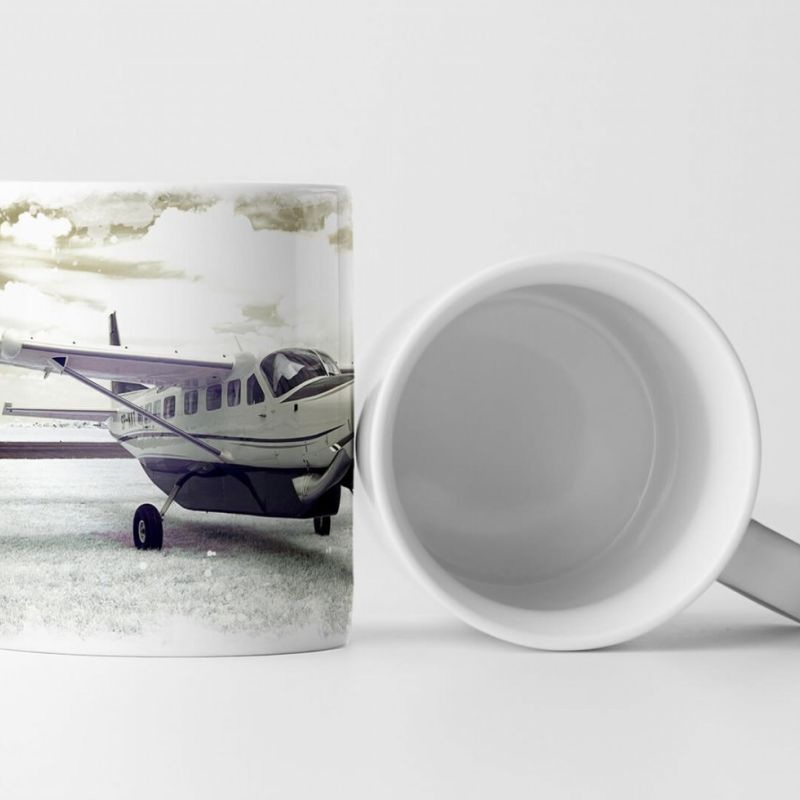 Tasse Geschenk Künstlerische Fotografie – Infrarotaufnahme eines Flugzeugs