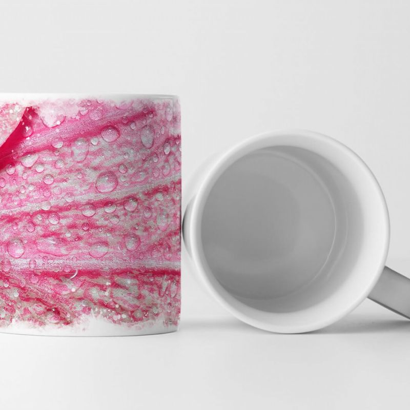 Tasse Geschenk Naturfotografie – Makroaufnahme einer pinken Blüte