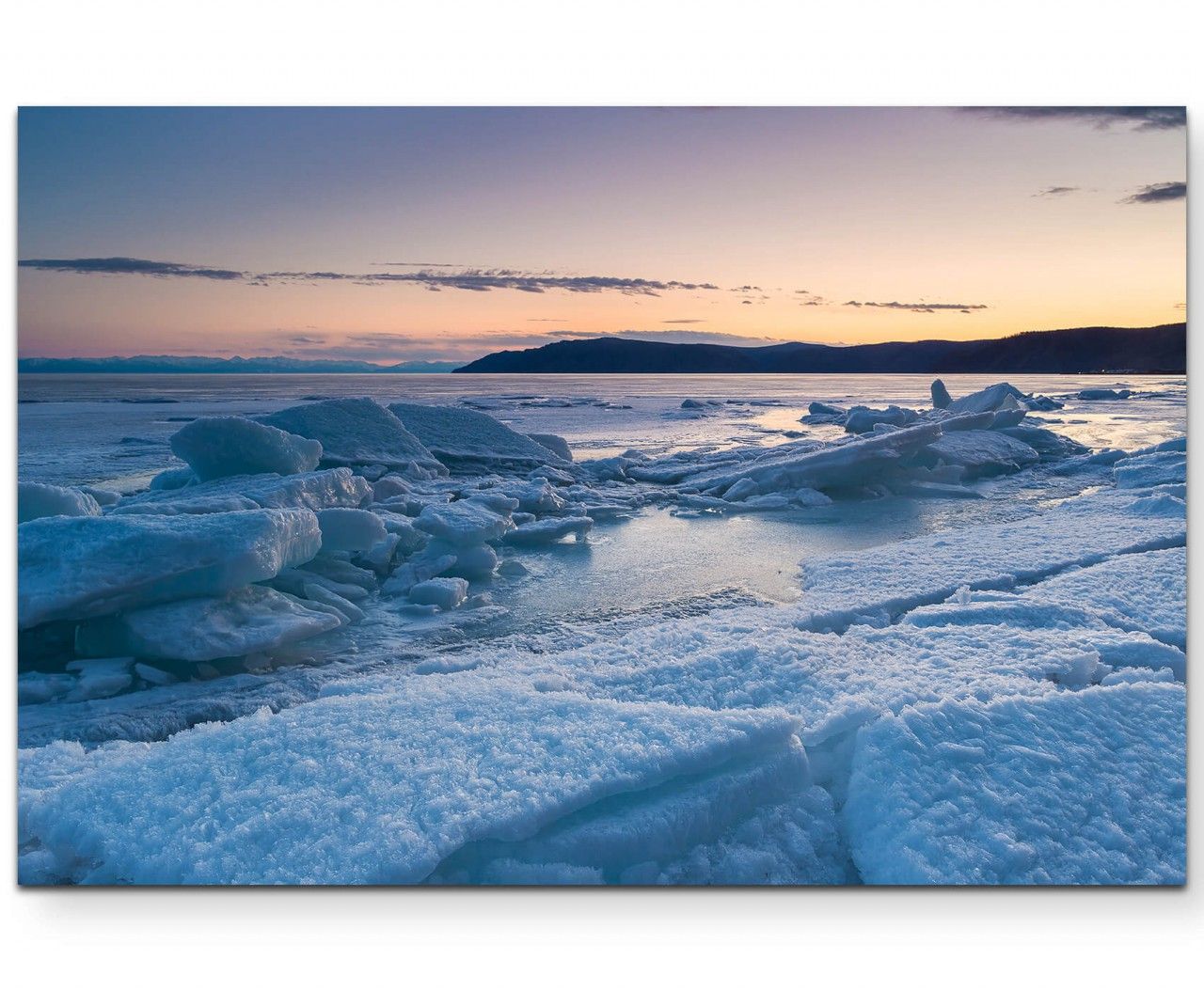 Sonnenuntergang am gefrorenen See – Leinwandbild