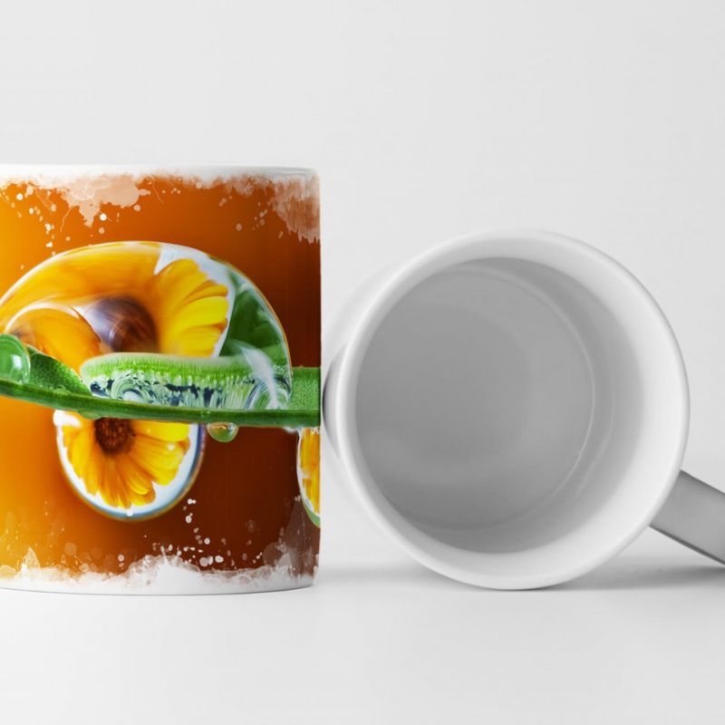 Tasse Geschenk Digitale Grafik – Orange Blüten in spiegelnden Tropfen