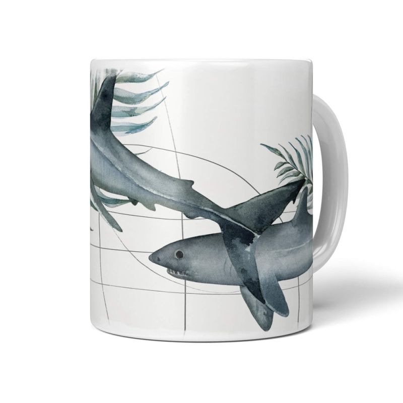 Dekorative Tasse mit schönem Motiv graue Haie Pflanzen unter Wasser Aquarell Design