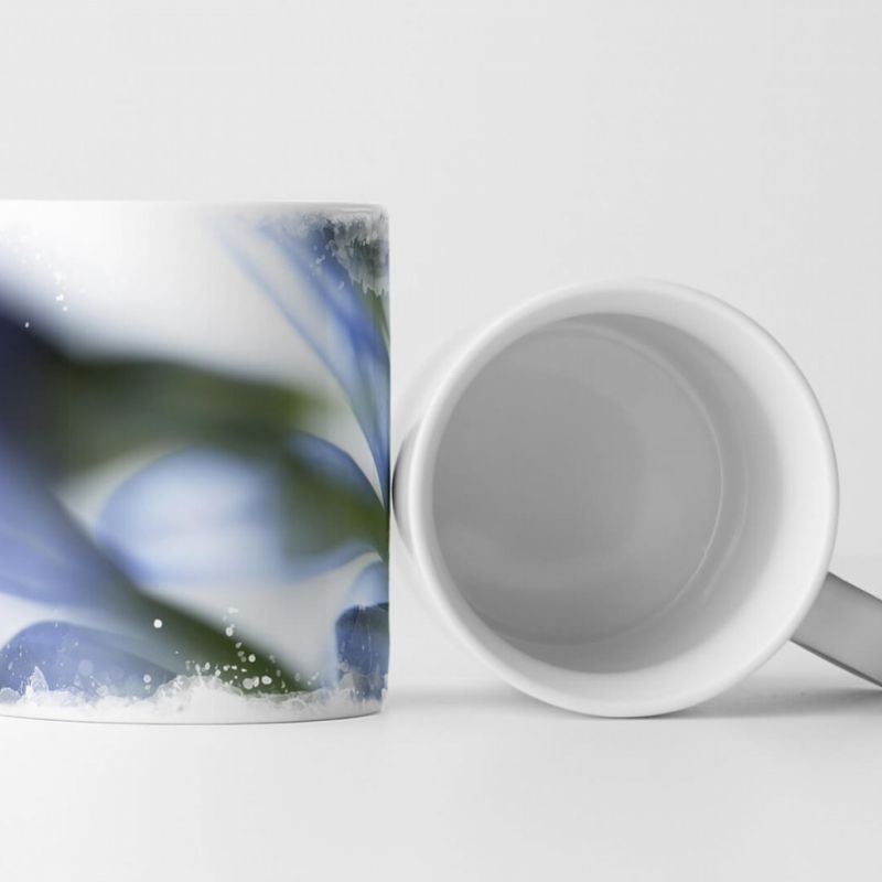 Tasse Geschenk Naturfotografie – Blaue Blütenblätter