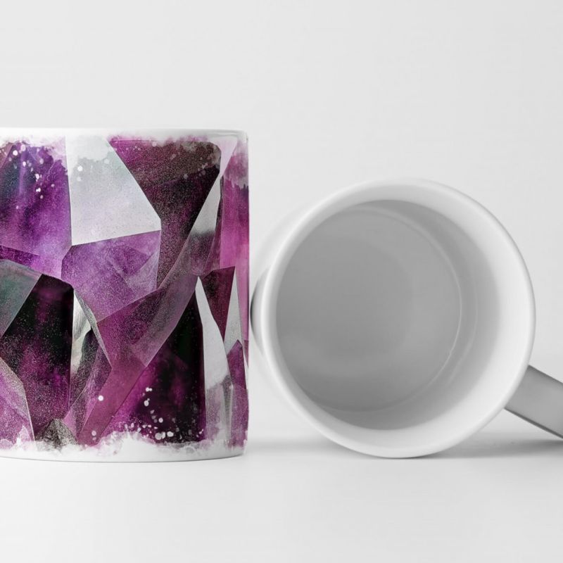 Tasse Geschenk Fotografie – pinke Kristalle vor schwarzem Hintergrund