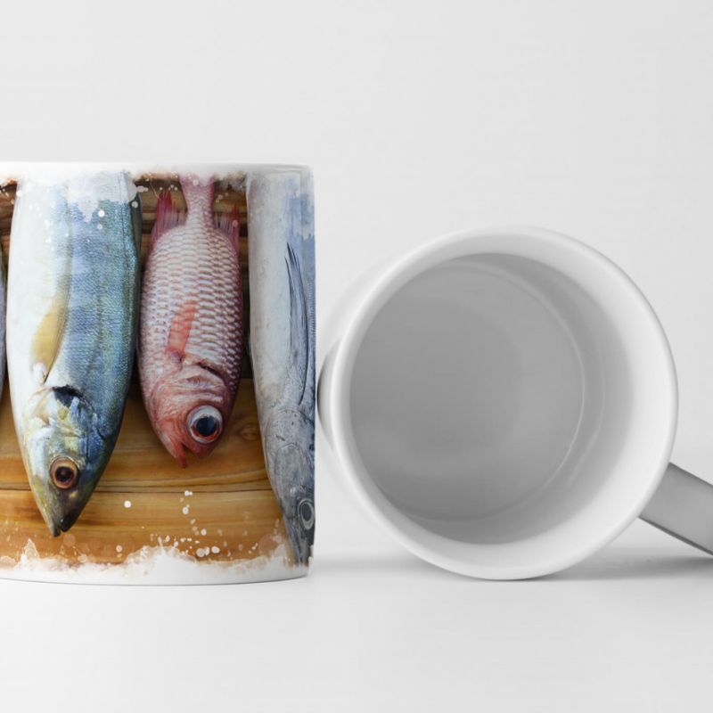 Tasse Geschenk Fotografie –  Fischköpfe auf braunem Untergrund