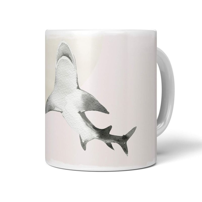 Dekorative Tasse mit schönem Motiv Weißer Hai Wasserfarben Aquarell Beige Pastellton