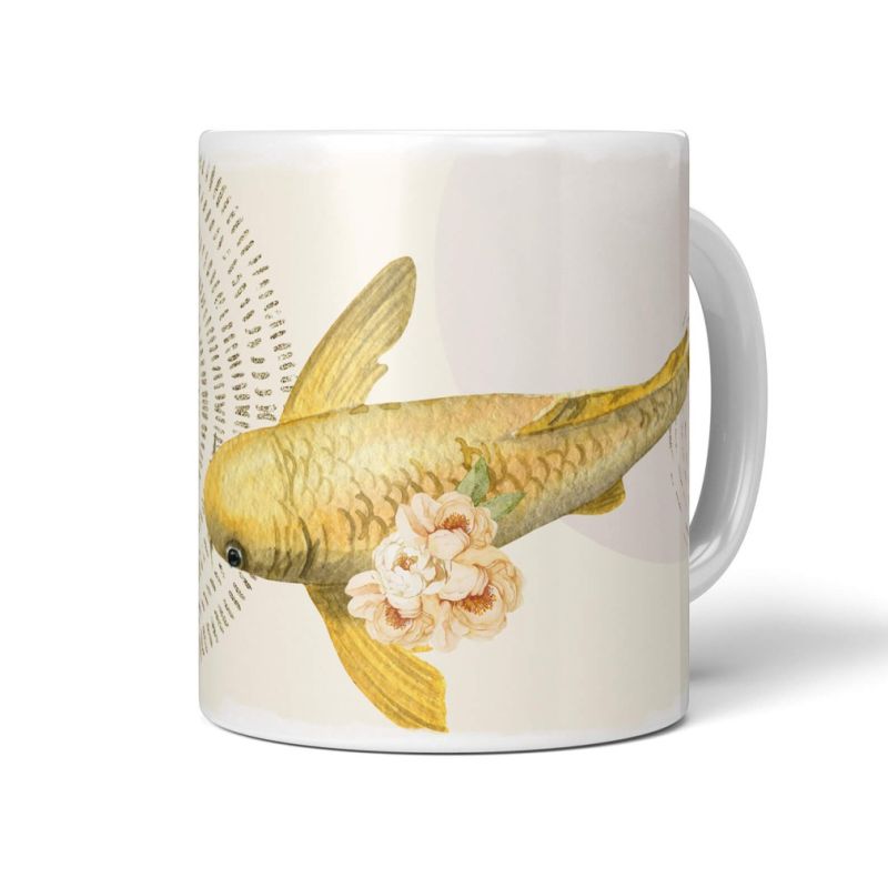 Dekorative Tasse mit schönem Motiv goldener Koi schönem Design Blüten Wasserfarben