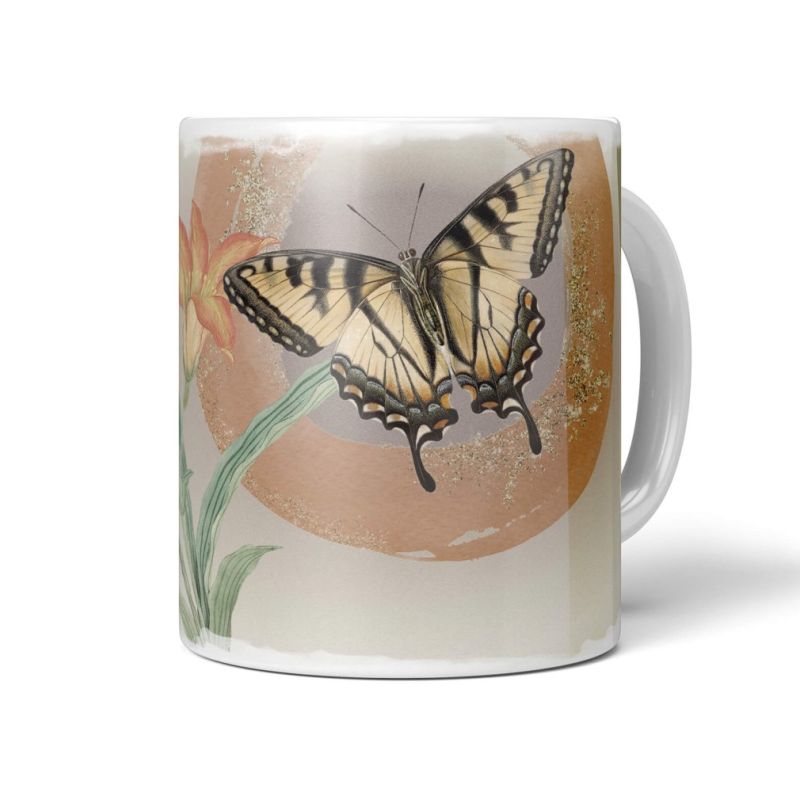 Dekorative Tasse mit schönem Motiv Schmetterling Blume Vintage Pastelltöne Design