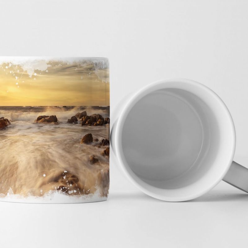 Tasse Geschenk Landschaftsfotografie – Wunderschöner Strand mit Felsen