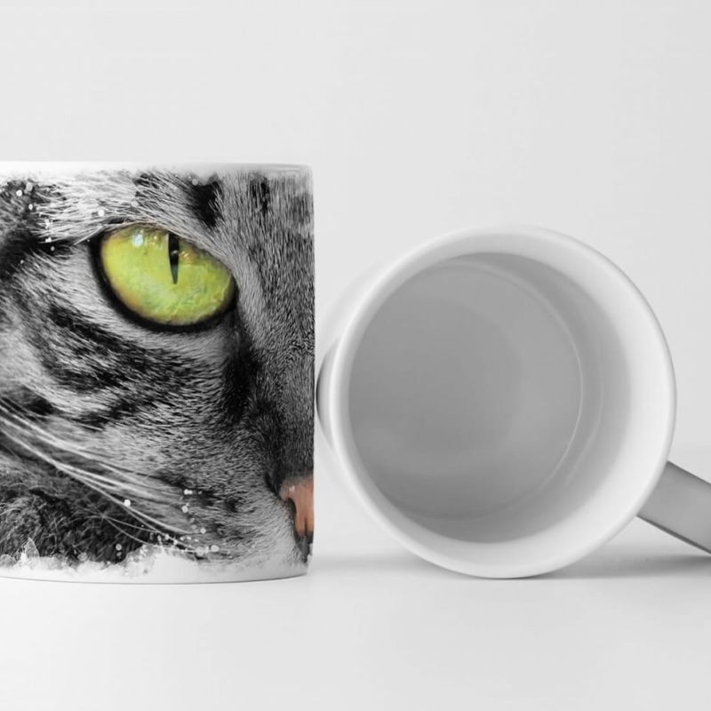 Tasse Geschenk Tierfotografie – Hauskatze mit grünen Augen Porträt