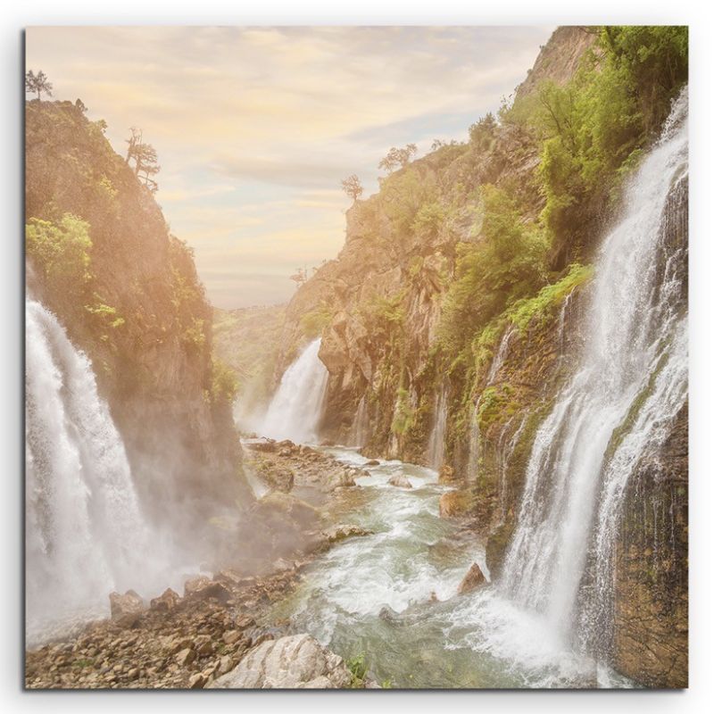 Landschaftsfotografie – Beeindruckende Wasserfälle auf Leinwand