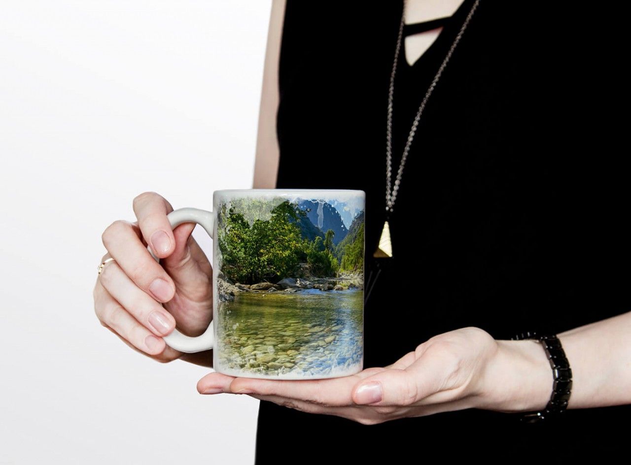 Tasse Geschenk Fjord im Sommer, Tasse Geschenk Fotografie der Milchstraße in einer klaren Sommernacht, Tasse Geschenk Gelbe Blüten einer Sommerwiese, Tasse Geschenk Landschaftsfotografie – Eisberge im sommerlichen Grönland, Tasse Geschenk Landschaftsfotografie – Flussbett im Sommer, Tasse Geschenk Landschaftsfotografie – Schmetterlinge auf sonniger Sommerwiese, Tasse Geschenk Landschaftsfotografie – Sojafelder im Sommer, Tasse Geschenk Landschaftsfotografie – Sommerwiese unterm blauen Himmel, Tasse Geschenk Lavendelfeld – Sommer Sonnenaufgang, Tasse Geschenk Naturfotografie – Klatschmohn im Sommer, Tasse Geschenk Naturfotografie – Wasserfall im Sommer, Tasse Geschenk Naturfotografie – wunderschöner Sonnenuntergang im Sommer am See, Tasse Geschenk Reisfeld zur Sommerzeit, Tasse Geschenk Sommer Rose – Fotografie, Tasse Geschenk sommerlicher Morgen am Grossglockner, Tasse Geschenk Sommerstimmung – Blüte rot braun, Tasse Geschenk Urbane Fotografie – Lower Manhattan im Sommer