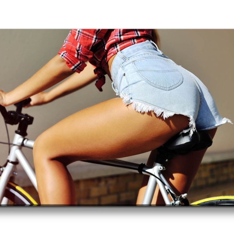 Leinwandbild 120x60cm Junge Frau auf Fahrrad Sexy Hübsch Sommer Sonne Hotpants