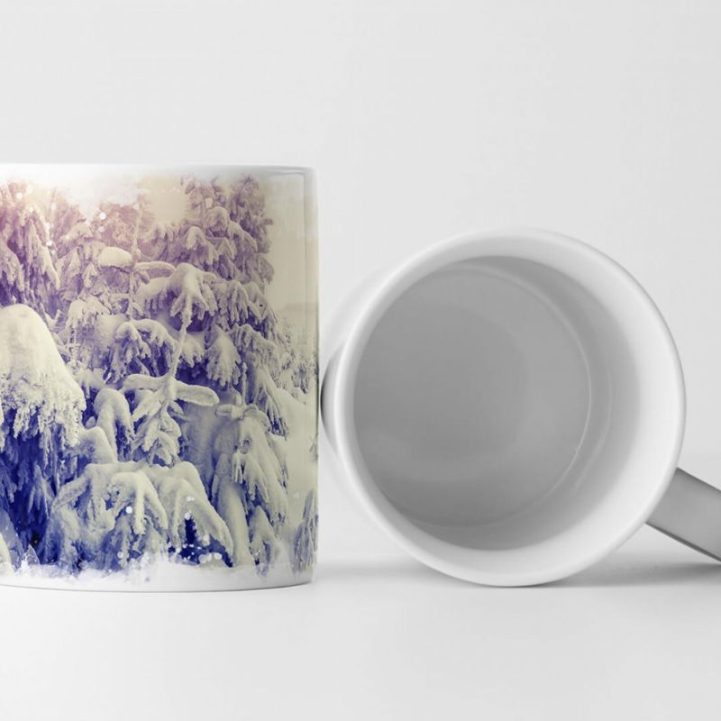 Tasse Geschenk Landschaftsfotografie – Schneebedeckte Tannen im Winter