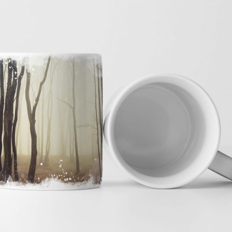 Tasse Geschenk Landschaftsfotografie – Nebelwald in Sepiatönen