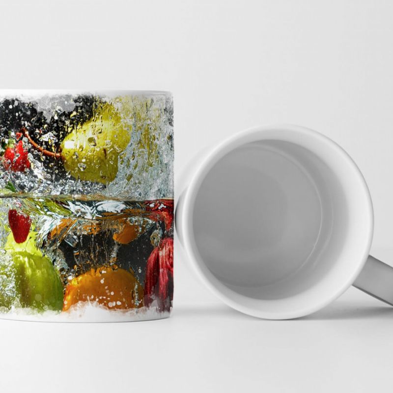 Tasse Geschenk Food-Fotografie – Obst im spritzenden Wasser