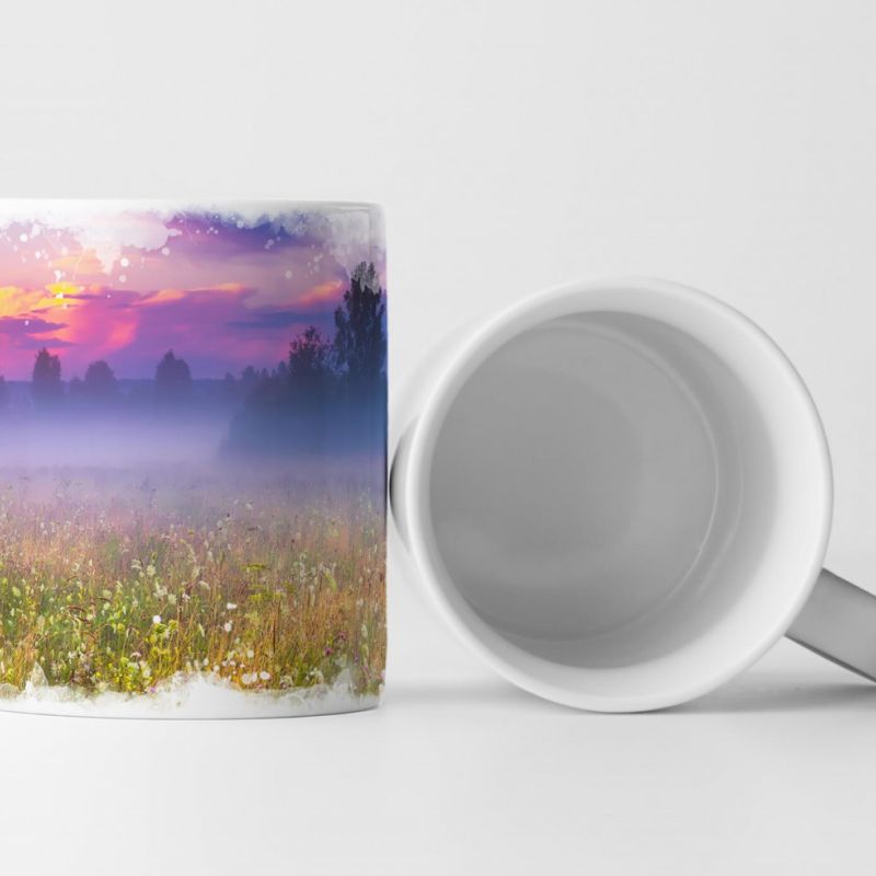 Tasse Geschenk wilde Blumenwiese im Nebel