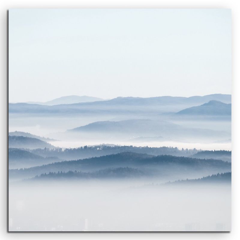 Landschaftsfotografie – Waldkette im Nebel auf Leinwand