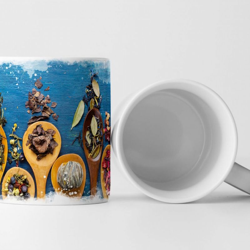 Tasse Geschenk Food-Fotografie – Tee auf Holzlöffeln