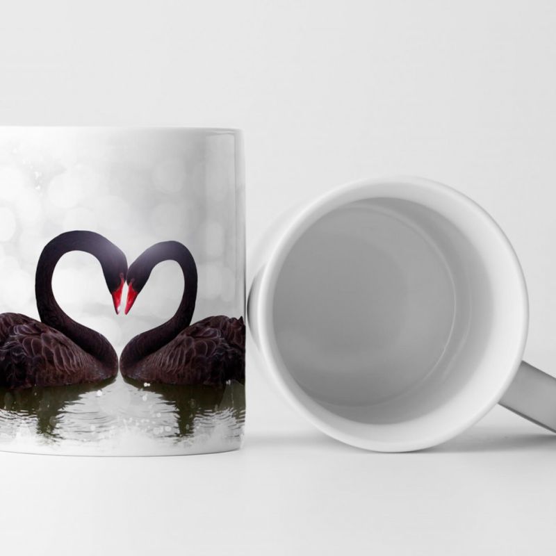 Tasse Geschenk Tierfotografie –  Wunderschöne schwarze Schwäne in Herzform