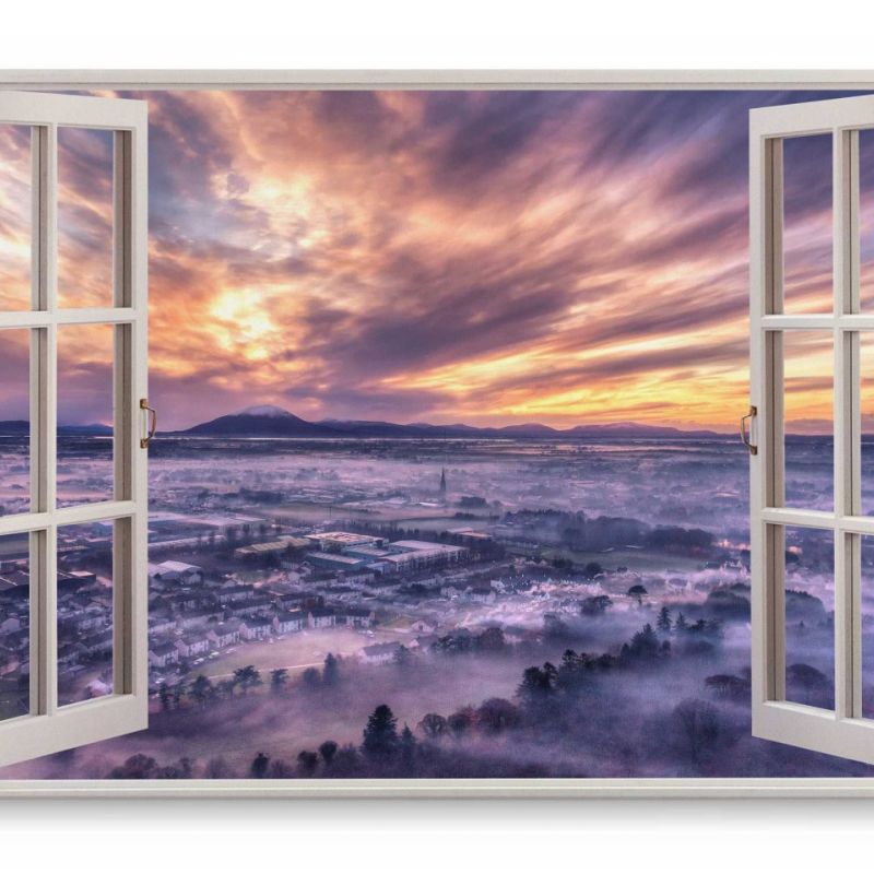 Wandbild 120x80cm Fensterbild Horizont Berge Stadt Sonnenuntergang Abendrot