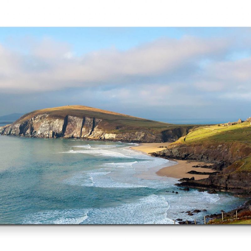 Landschaftsfotografie  idyllischer Strand und Felsküste – Leinwandbild