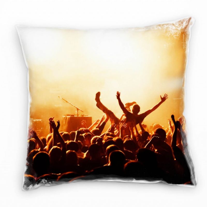 Urban, Konzert, Crowd surfen, Menschen, orange Deko Kissen 40x40cm für Couch Sofa Lounge Zierkissen