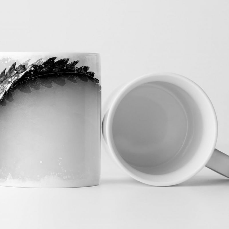 Tasse Geschenk Naturfotografie – Schwanz eines Krokodils in schwarz weiß