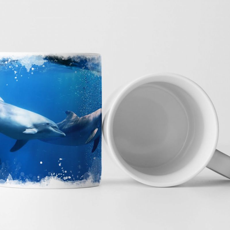 Tasse Geschenk Tierfotografie – Delfingruppe unter einer Meereswellle