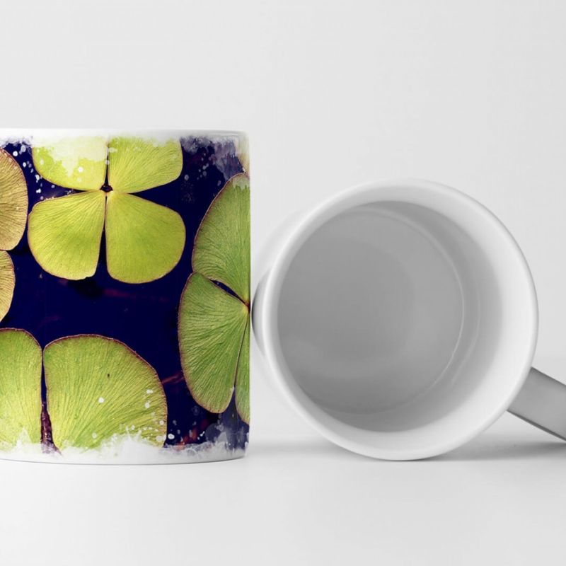 Tasse Geschenk Naturfotografie – Kleeblätter von oben